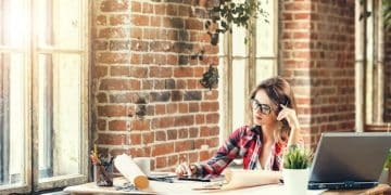 How to Write a College Essay That Wins: US Guide 2025 - Cover Image